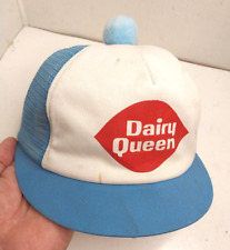 CHAPÉU UNIFORME FEMININO VINTAGE DAIRY QUEEN ABA CURTA AZUL BOLA POM-POM, FRETE GRÁTIS comprar usado  Enviando para Brazil