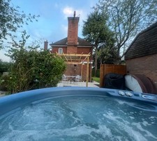 Hot tub urban for sale  AYLESBURY