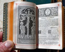 Coffret missels paroissien d'occasion Coffret missels paroissien d'occasion  Talant