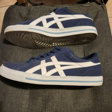 Scarpe asics n.41.5 usato  Asti