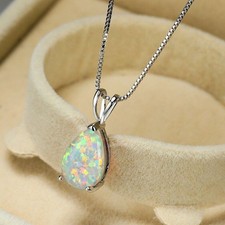 Collier amulette délicat d'occasion Collier amulette délicat d'occasion  France