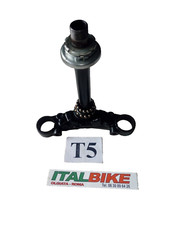 Piastra forcella inferiore usato Piastra forcella inferiore usato  Roma