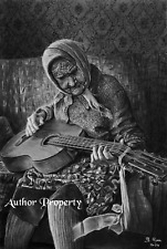 Old woman playing usato  Italia