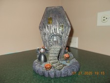 Hawthorne village coffin for sale  Lockport