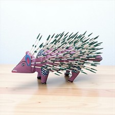 Arte popular mexicana escultura em madeira 9" porco-espinho roxo - Oaxacan Alebrije comprar usado  Enviando para Brazil