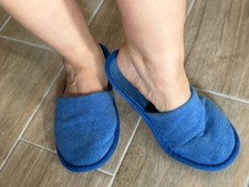 Worn slippers usato  Italia