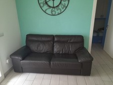 Divano pelle posti usato  Taggia