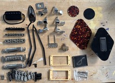 Lote de piezas y accesorios de guitarra afinadores puentes barras de trémolo gremio pastilla Polara segunda mano  Embacar hacia Mexico