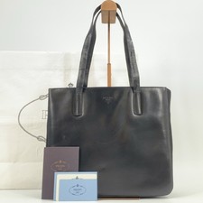 Bolsa tote PRADA bolsa de ombro Tessuto couro náilon logotipo em relevo preta comprar usado Bolsa tote PRADA bolsa de ombro Tessuto couro náilon logotipo em relevo preta comprar usado  Enviando para Brazil