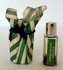 Flacon miniature vert d'occasion  Houilles