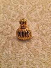 Pin flacon parfum d'occasion  Souppes-sur-Loing