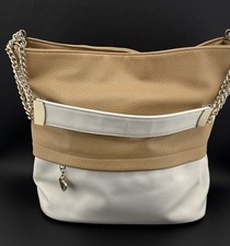 Bolsa tiracolo IVANKA TRUMP branca bege couro simulado - tão elegante ✨💖✨💖✨, usado comprar usado  Enviando para Brazil