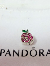 Charm pandora rose d'occasion  Viarmes