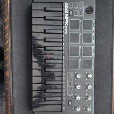 Controlador de teclado Akai MPK Mini MKII edição especial - preto sobre preto comprar usado  Enviando para Brazil