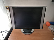 Flatron l193st monitor usato  Casal di Principe