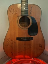 Oasis signed acoustic for sale  BIRMINGHAM