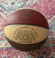 Basquete oficial ABA Rawlings década de 1970 tamanho completo - segure o ar comprar usado  Enviando para Brazil