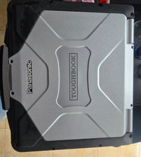 Panasonic toughbook 5300u usato  Catania