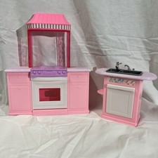Mattel barbie kitchen for sale  Springboro