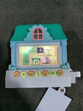 Jogo de brinquedo virtual portátil eletrônico interativo Pixel Chix Blue Mansion House comprar usado  Enviando para Brazil