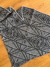 Handgestricktes tuch dreieckst gebraucht kaufen  Leutershausen