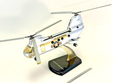 Vintage Topping Boeing Vertol 107 CH-47 Helicóptero Desktop Modelo Marcações USAF comprar usado  Enviando para Brazil