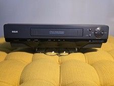 Gravador de vídeo cassete RCA VR501 VIDEOCASSETE VHS (funcionamento parcial; apenas peças) comprar usado Gravador de vídeo cassete RCA VR501 VIDEOCASSETE VHS (funcionamento parcial; apenas peças) comprar usado  Enviando para Brazil