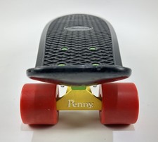 Usado, Penny Board Australia 22” skate preto vermelho rodas caminhões amarelos Austrália comprar usado Usado, Penny Board Australia 22” skate preto vermelho rodas caminhões amarelos Austrália comprar usado  Enviando para Brazil