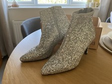 Red dead sparkly for sale  BRAINTREE