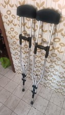 Stampelle ortopediche usato  Sant Anastasia