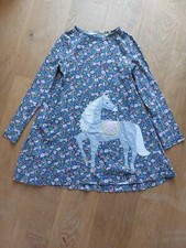 Geblümtes kleid pferdeapplika gebraucht kaufen  München