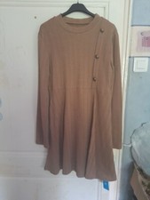 Robe neuve marron d'occasion  Bergues