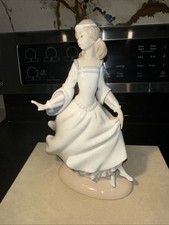 Usado, Estatueta Lladro aposentada 4828 Chinelo Perdido da Cinderela | Dedos danificados comprar usado  Enviando para Brazil
