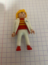 Playmobil personnage femme d'occasion  Manduel