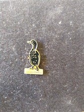 Pin oiseau marin d'occasion  Quimper