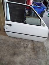 Porte peugeot 205 d'occasion  Origny-Sainte-Benoite