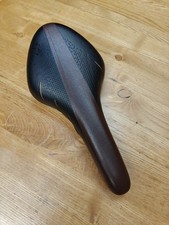 Sillín trenzado carbono Fizik Arione R1 ala blanca flex segunda mano  Embacar hacia Mexico