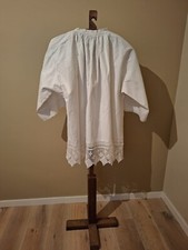 Beautiful surplis whit d'occasion  Montesquieu-Volvestre