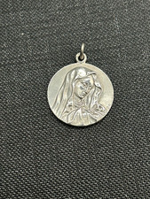 Ancien médaille pendentif d'occasion Ancien médaille pendentif d'occasion  Nancy-