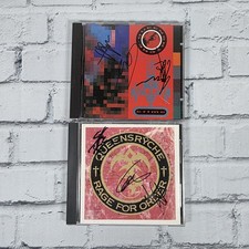Lote de 2 CDs autografados por Queensryche banda comprar usado Lote de 2 CDs autografados por Queensryche banda comprar usado  Enviando para Brazil