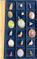 LOTE GRANDE/18 PINGENTES E BROCHE/PIN MISTOS DE PEDRAS PRECIOSAS SEMI PRECIOSAS VINTAGE comprar usado  Enviando para Brazil