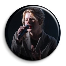 Zaho sagazan badge d'occasion  Paris-