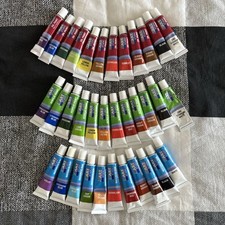 CONJUNTO DE PINTURA ART STUDIO - ACRÍLICO, AQUARELA E TINTA A ÓLEO - 35 TUBOS DE 12 ML USADOS comprar usado  Enviando para Brazil