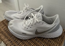Scarpe ginnastica donna usato  Italia