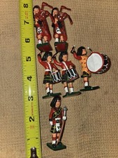 6 bonecos em miniatura da banda de música Scottish Bag Piper comprar usado 6 bonecos em miniatura da banda de música Scottish Bag Piper comprar usado  Enviando para Brazil