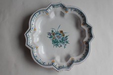 Moustiers decor earthenware d'occasion  Expédié en Belgium