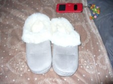 Chaussons femme hivernal d'occasion  Le Vésinet