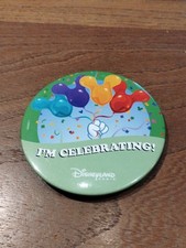 Badge button cast d'occasion  Pacy-sur-Eure