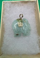 Beautiful carved jade for sale  HIGH WYCOMBE