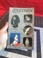 Vintage 1987 A Step By Step Book About Cockatiels by Anmarie Barrie comprar usado Vintage 1987 A Step By Step Book About Cockatiels by Anmarie Barrie comprar usado  Enviando para Brazil